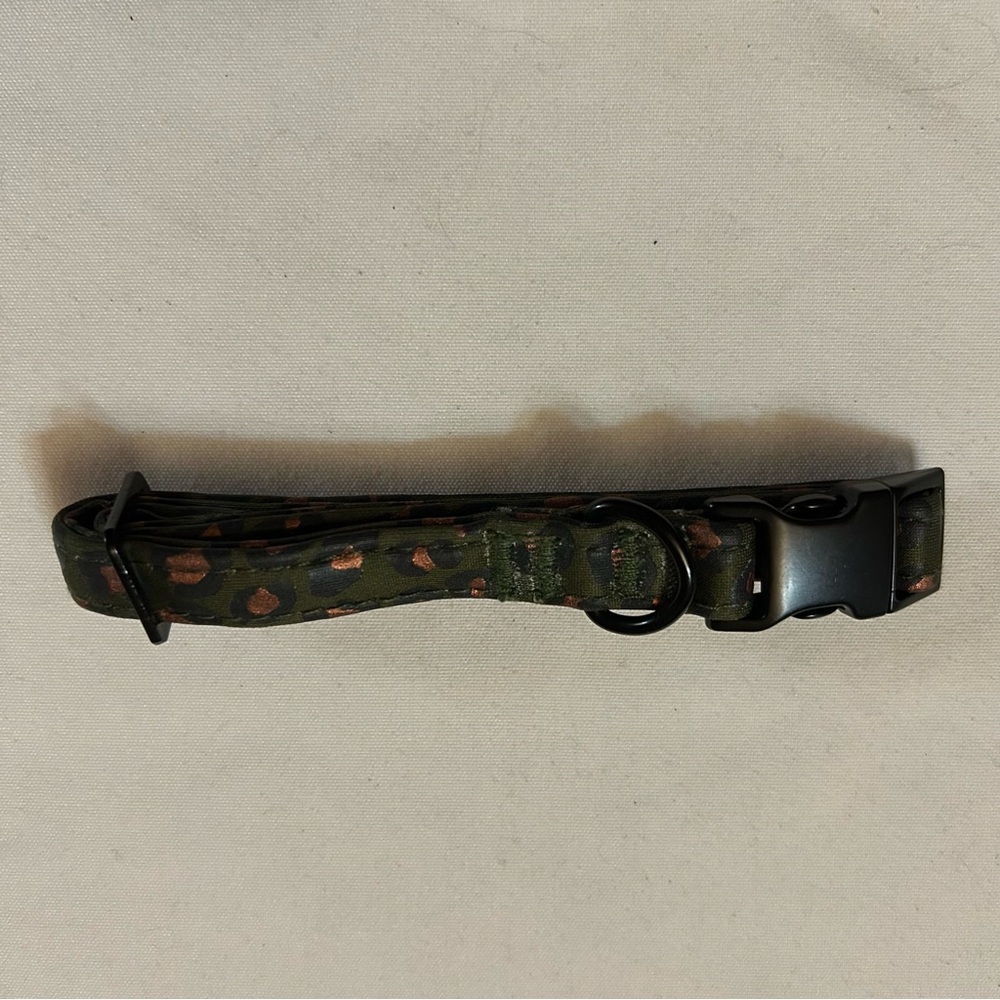 Small Cheetah Dog Collar